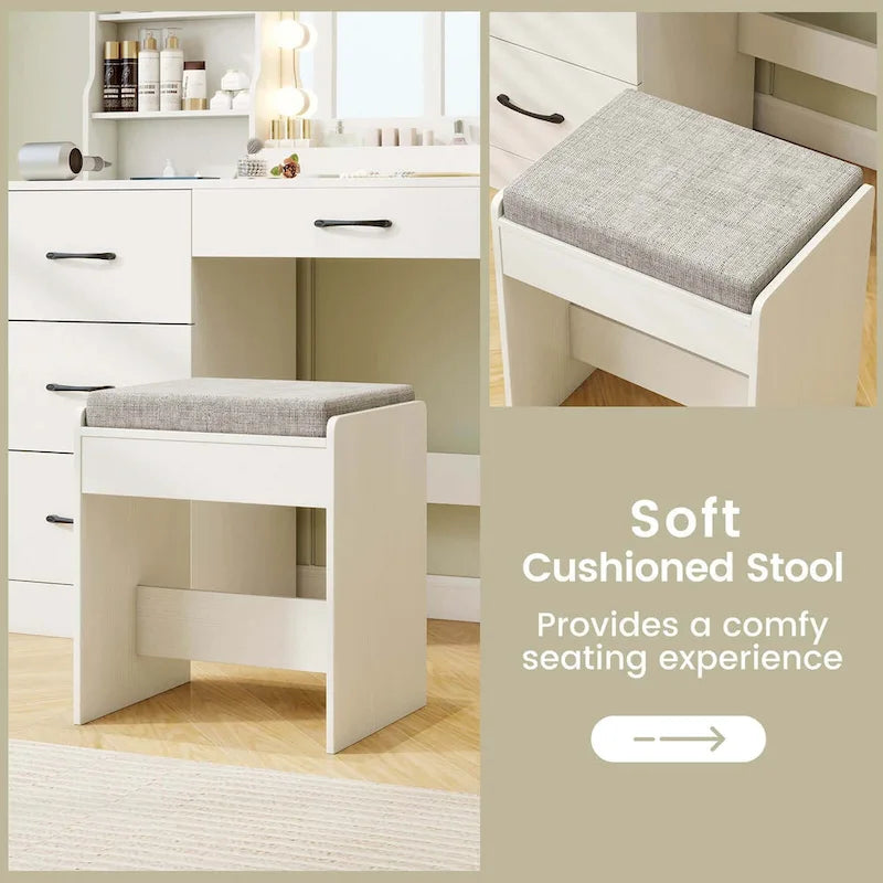 Coiffeuse, incluant un miroir, une lampe, une coiffeuse et une chaise, pour 4 personnes.