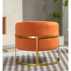 Fauteuil moderne en velours avec accents dorés