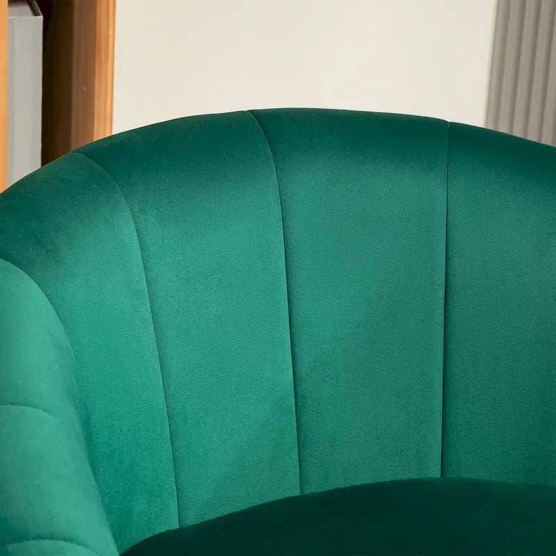 Fauteuil moderne en velours avec accents dorés